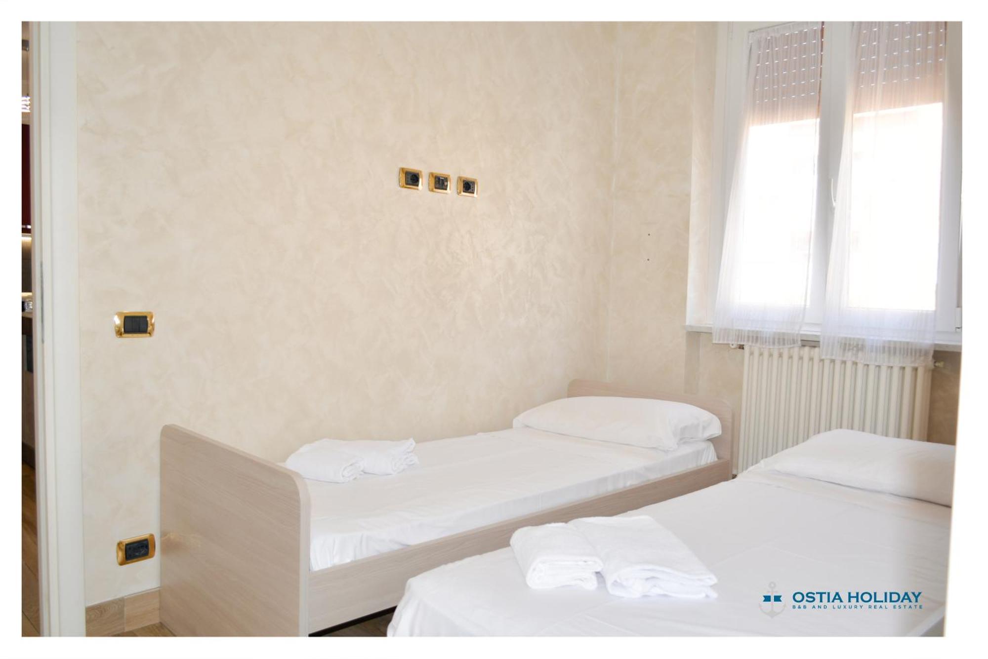Ostia Holiday Galeoni ภายนอก รูปภาพ
